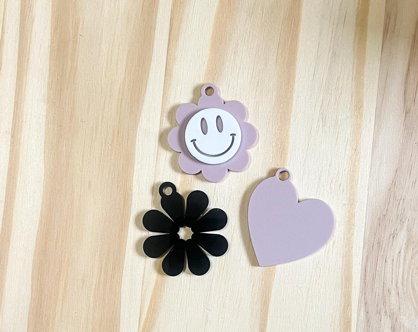 Smiley Face Keychain: Character Backpack Charm with Tassel
