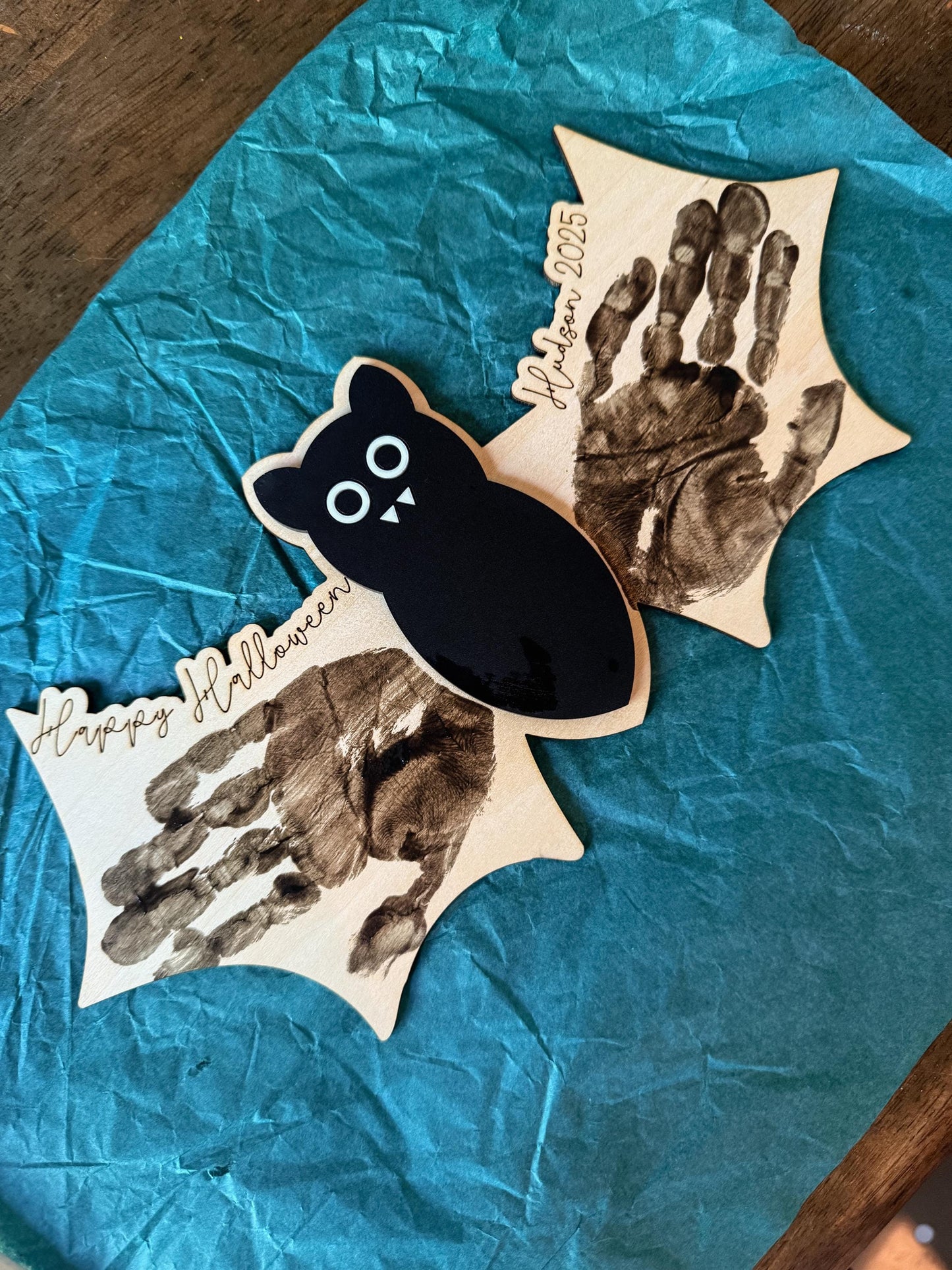 Halloween Bat Handprint Keepsake: DIY Kids Craft, Spooky Decor