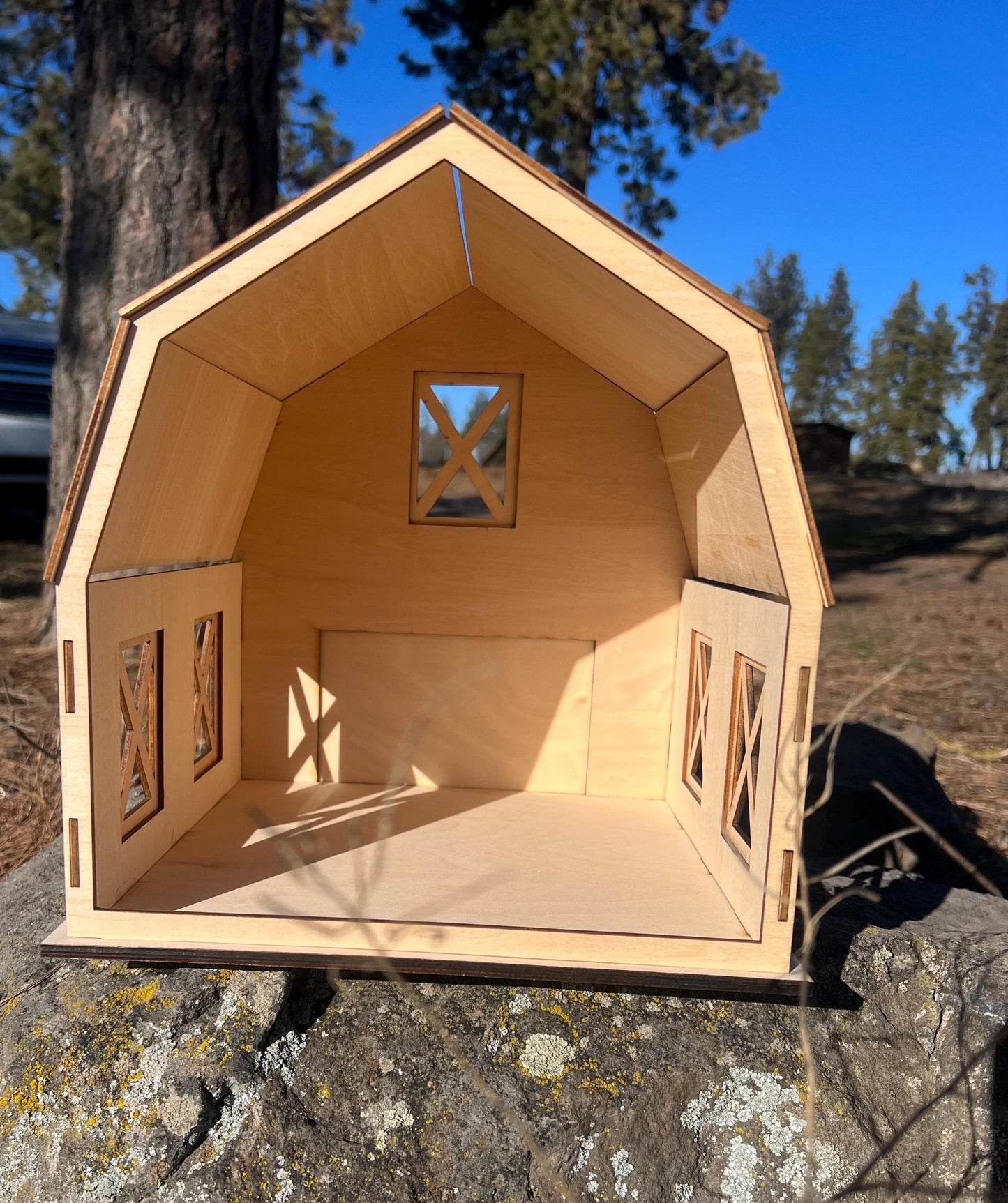 DIY Barn Model Craft Kit: Laser-Etched, Ready to Assemble
