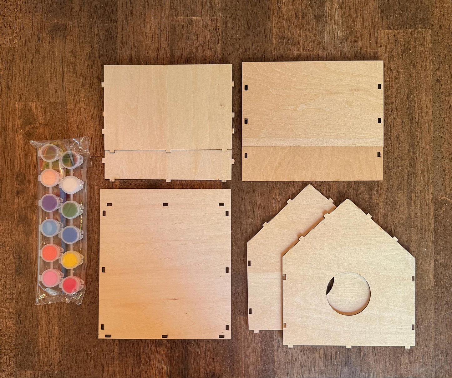 DIY Birdhouse Paint Kit: Floral or Plain Design - Fun Summer Craft